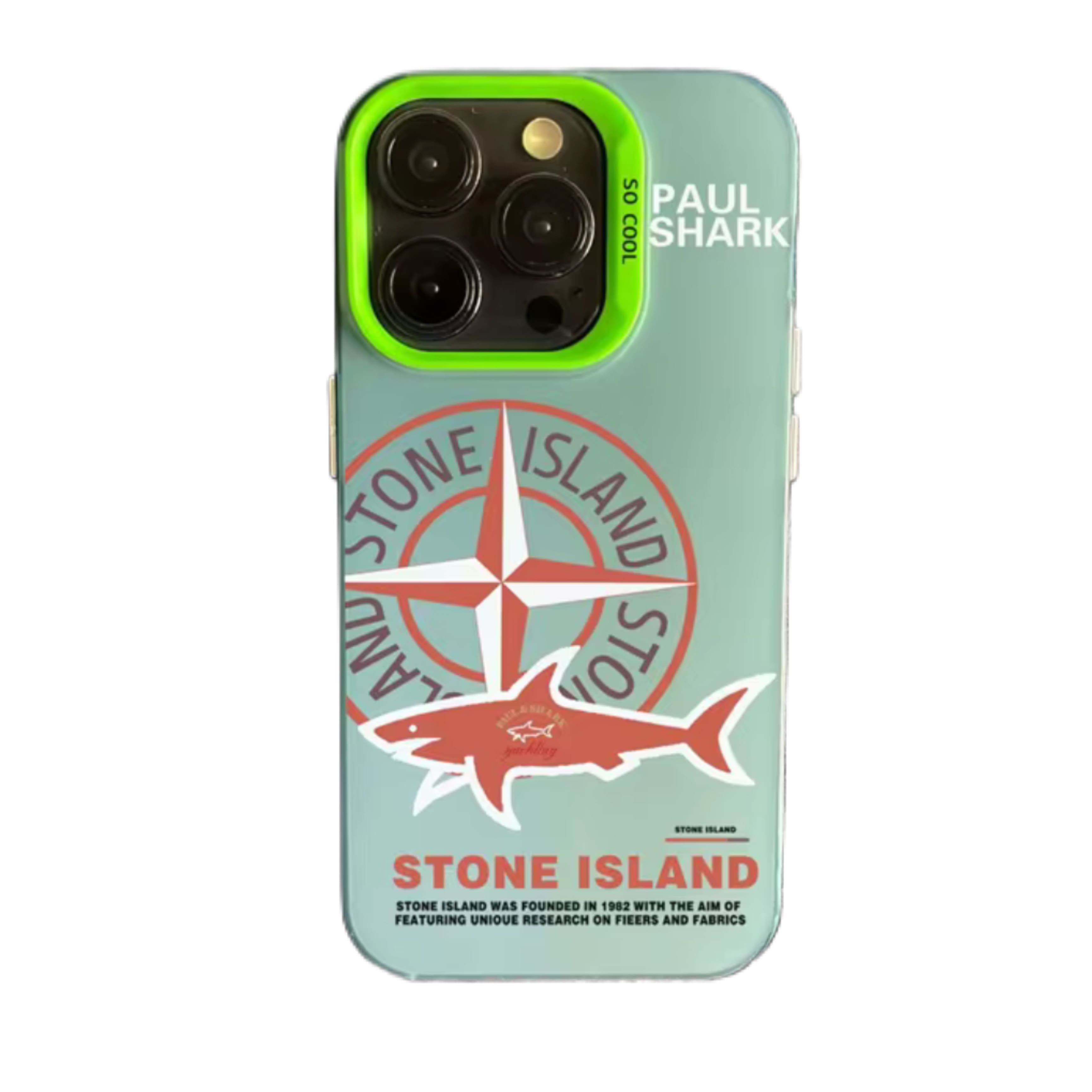 Apportez style et protection à votre iPhone avec la coque Stone Island x Shark Vert - SharkStickers